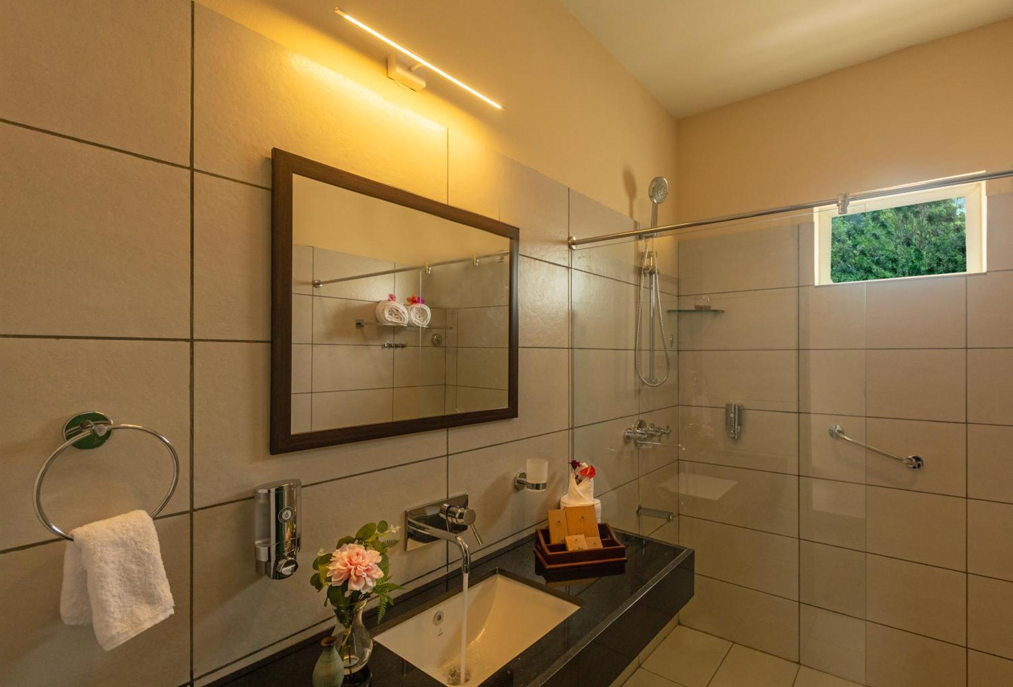 Solitude By Nature Resorts And Stays โกตากิริ ภายนอก รูปภาพ